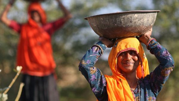തൊഴിലുറപ്പ് തൊഴിലാളികള്‍ പേടിക്കണോ? സാമൂഹിക മേഖലകളോടുള്ള അവഗണന ഈ ബജറ്റിലും തുടരുമോ?