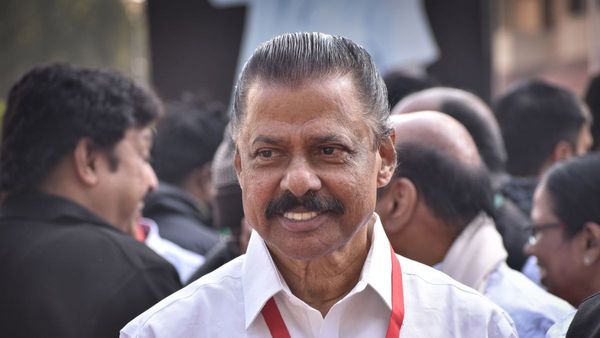 എസ്ഡിപിഐ, ജമാ അത്ത് വോട്ട് വാങ്ങിയാണ് രാഹുലും പ്രിയങ്കയും വയനാട്ടില്‍ ജയിച്ചത്: എംവി ഗോവിന്ദന്‍