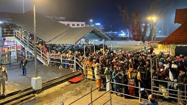 മകരവിളക്ക് മഹോത്സവത്തിന് ഒരുങ്ങി ശബരിമല: ജനുവരി 13നും 14നും വെർച്വൽ ക്യൂ വഴി ബുക്കിംഗിന് നിയന്ത്രണം