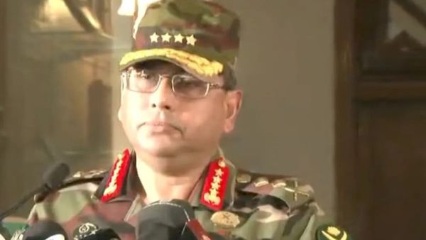 രാജ്യം അപകടത്തിലാണ്, അരാജകത്വം നമ്മൾ ഉണ്ടാക്കിയത്; മുന്നറിയിപ്പുമായി ബം​ഗ്ലാദേശ് സൈനിക മേധാവി