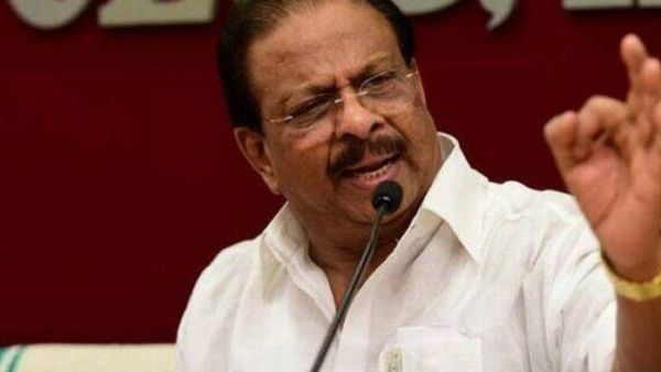 'എസ്എഫ്ഐയെ അടിയന്തരമായി പിരിച്ചുവിടണം,കേരളം കേൾക്കാൻ‌ കാത്തിരിക്കുന്ന തീരുമാനം': കെ സുധാകരൻ