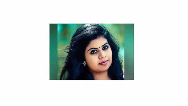 മൈസൂരുവില്‍ കാറപകടത്തില്‍ മലയാളി റിയാലിറ്റി ഷോ താരം മരിച്ചു; അപകടം നൃത്തപരിപാടിക്കായി പോകുമ്പോള്‍