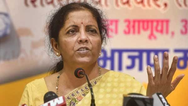 കേന്ദ്ര ബജറ്റ് 2025; കാൻസർ മരുന്നുകൾക്ക് വിലകുറയും, മൊബൈൽ ബാറ്ററിക്കും..വിലകുറയുന്നവ അറിയാം