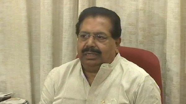 പോരടിച്ച ശശീന്ദ്രനും തോമസ് കെ തോമസും ഒന്നായി; എന്‍സിപി അധ്യക്ഷസ്ഥാനം രാജിവെച്ച് പിസി ചാക്കോ