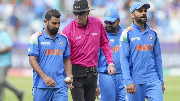 ഷമിക്ക് നാണക്കേടിന്റെ റെക്കോർഡ്: ബാറ്റിങിന് മുമ്പെ കോലിക്കും റെക്കോർഡ്; ഇനിയും രണ്ടെണ്ണം വരാനുണ്ട് 