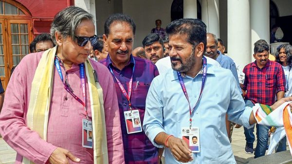 ശശി തരൂര്‍ രാഹുല്‍ ഗാന്ധിക്ക് തൊട്ടുതാഴെ!! സുപ്രധാന പദവി നല്‍കിയേക്കും, ചര്‍ച്ച സജീവം