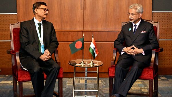 അതിർത്തിയിൽ മഞ്ഞുരുകുന്നോ? ബംഗ്ലാദേശ് വിദേശകാര്യ ഉപദേഷ്‌ടാവുമായി കൂടിക്കാഴ്‌ച നടത്തി ജയശങ്കർ