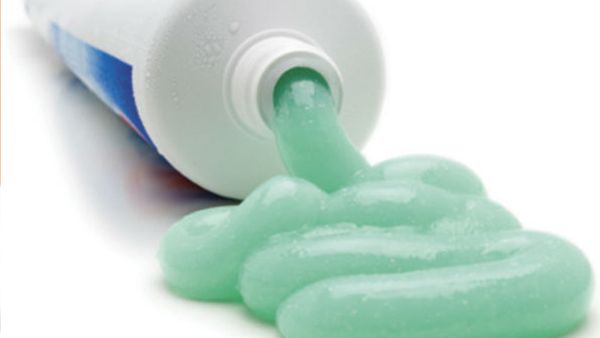 ടൂത്ത് ബ്രഷ് നിറയെ പേസ്റ്റ് വേണോ? അളവറിഞ്ഞ് പേസ്‌റ്റെടുത്തില്ലെങ്കില്‍ പണി കിട്ടും