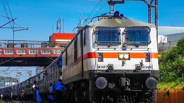 കേരളത്തിന്റെ റെയില്‍വേ വികസനത്തിന് 3042 കോടി; 35 സ്റ്റേഷനുകള്‍ അടിമുടി മാറുന്നു: കെ സുരേന്ദ്രന്‍