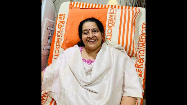 'ജീവിതത്തിലേക്ക് തിരികെ എത്തിച്ചത് പിടിയുടെ അനുഗ്രഹം'; ഉമാ തോമസ് ആശുപത്രി വിട്ടു