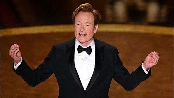 ഓസ്‌കര്‍ ചടങ്ങില്‍ ഹിന്ദി പറഞ്ഞ് അവതാരകന്‍; ഞെട്ടി ഇന്ത്യന്‍ പ്രേക്ഷകര്‍: 'ഇത് ഹിന്ദിയാണോ'?