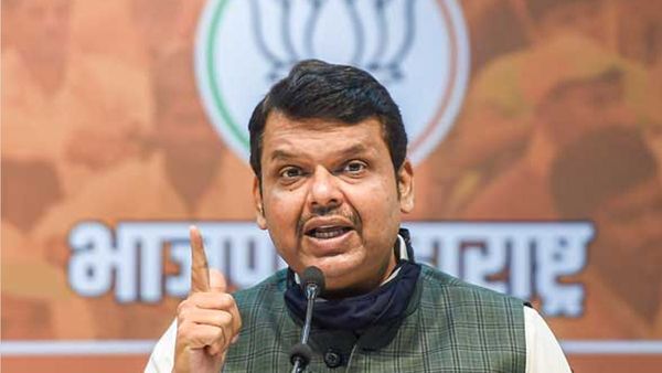 നാഗ്പൂര്‍ കലാപം; നാശനഷ്ടം അക്രമികളില്‍ നിന്ന് ഈടാക്കുമെന്ന് ഫഡ്‌നാവിസ്