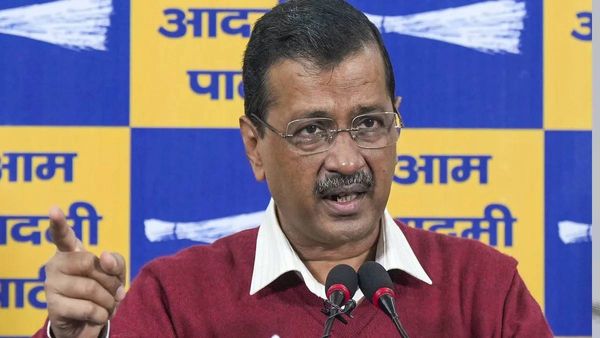 പൊതുഫണ്ട് ദുരുപയോ​ഗം ചെയ്തെന്ന ആരോപണം; കെജ്രിവാളിനെതിരെ കേസെടുക്കാൻ ഉത്തരവിട്ട് കോടതി