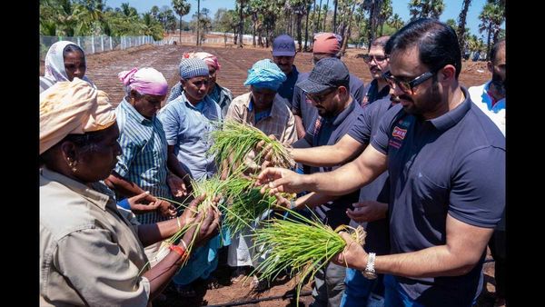 തദ്ദേശീയ കര്‍ഷകരെ ചേര്‍ത്തുപിടിച്ച് ലുലു; പൊള്ളാച്ചിയില്‍ 160 ഏക്കറില്‍ വമ്പന്‍ ജൈവ കാര്‍ഷിക പദ്ധതി