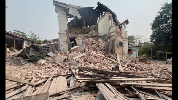 നേര്‍ത്ത് നിലയ്ക്കുന്ന നിലവിളികള്‍; ഭൂചലനത്തില്‍ മരണം 1000 കവിഞ്ഞു: ജീവന്റെ തുടിപ്പിനായി അന്വേഷണം