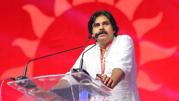 തമിഴ് സിനിമ ഹിന്ദിയിലേക്കു മൊഴിമാറ്റി കാശുണ്ടാക്കാം; പക്ഷേ, ഹിന്ദിയോട് പുച്ഛം: പരിഹസിച്ച് പവന്‍ കല്യാണ്‍