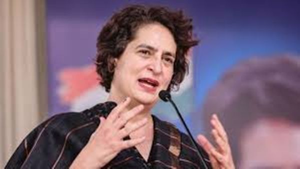 കേരളം പിടിക്കാൻ പ്രിയങ്ക ഗാന്ധി ഇറങ്ങും; പ്രത്യേക സംഘം എത്തും, സ്ഥാനാർത്ഥി പ്രഖ്യാപനത്തിലും ട്വിസ്റ്റ്?