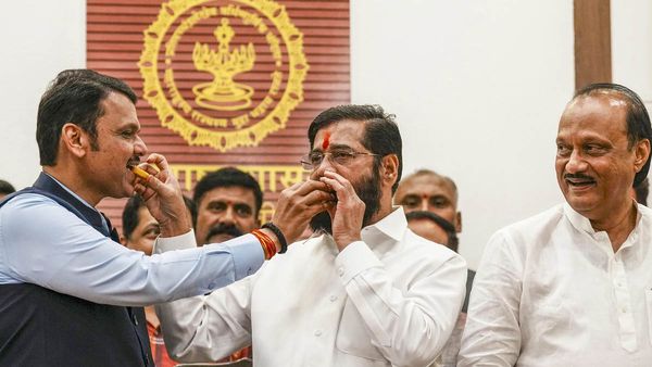 'ഒരു പ്രശ്‌നവുമില്ല, എല്ലാം ഓക്കെയാണ്..'; ഫഡ്‌നാവിസുമായി ഭിന്നതയില്ലെന്ന് ഷിന്‍ഡെ