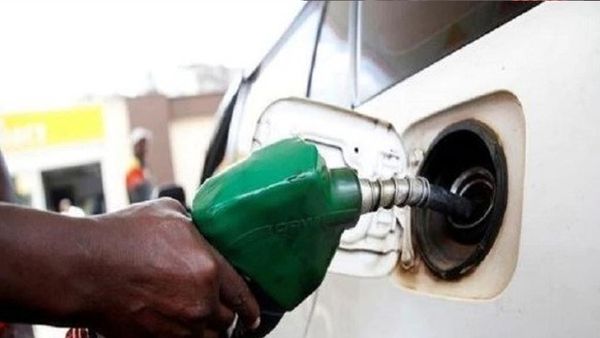 ആഗോള വിപണിയില്‍ വിലയിടിഞ്ഞു; ഇന്ധനവില കുറയ്ക്കാന്‍ യുഎഇ