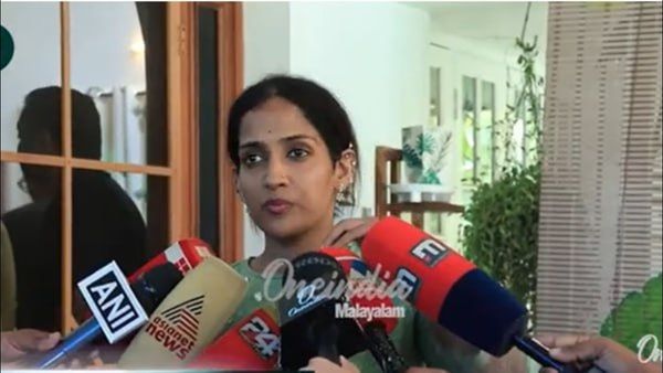 ആരതി ഞങ്ങളുടെ അമ്മു; അവള്‍ അങ്ങനെയേ പെരുമാറൂ: പുതു തലമുറയുടെ പ്രതീകം': വൈറലായി കുറിപ്പ്