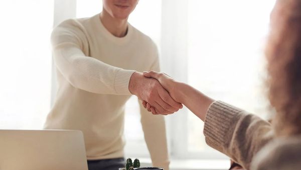 ജോലി വേണോ? എങ്കില്‍ ഏപ്രിൽ 26-ന് തൃശൂരിലേക്ക് വരൂ: ഗള്‍ഫിലേക്ക് ഉള്‍പ്പെടെ 10000 തൊഴില്‍ അവസരങ്ങള്‍