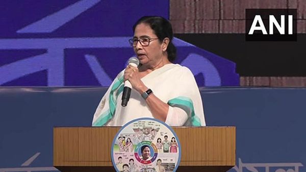 വഖഫ് നിയമം ബംഗാളില്‍ നടപ്പാക്കില്ലെന്ന് മമത; 'കലാപത്തിന് ആസൂത്രിതശ്രമം'