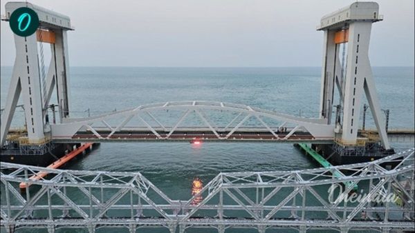 എന്‍ജിനീയറിങ് വിസ്മയം; രാജ്യത്തെ ആദ്യ വെര്‍ട്ടിക്കല്‍ ലിഫ്റ്റ് കടല്‍പ്പാലം നാളെ പ്രധാനമന്ത്രി ഉദ്ഘാടനം ചെയ്യും