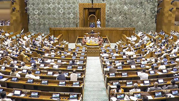 വഖഫ് ബില്ല് നാളെ പാർലമെന്റില്‍ അവതരിപ്പിച്ചേക്കും: നിർണ്ണായക നീക്കവുമായി കേന്ദ്ര സർക്കാർ