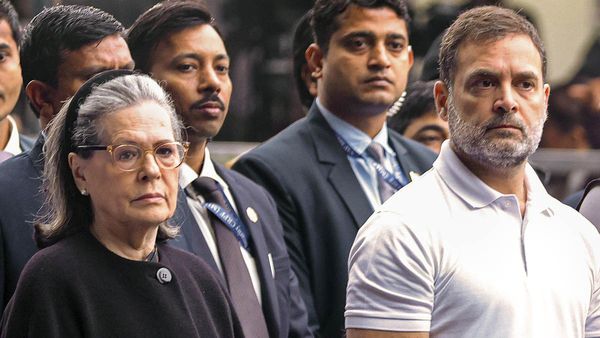 നാഷണല്‍ ഹെറാള്‍ഡ് കേസ്; സോണിയയ്ക്കും രാഹുലിനുമെതിരെ ഇഡി കുറ്റപത്രം