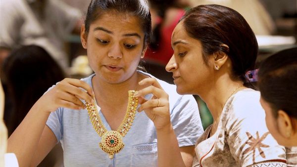 സ്വർണത്തില്‍ ചരിത്രം കുറിച്ച് ശാസ്ത്രജ്ഞർ: ഈയത്തിൽനിന്ന് സ്വർണം സൃഷ്ടിച്ചു, പക്ഷെ ലാഭകരം അല്ല