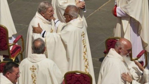 വത്തിക്കാനില്‍ ഇന്ന് 'ലോക്ഡൗണ്‍'; ഫോണുകള്‍ നിശ്ചലമാകും; ആകംക്ഷയില്‍ ലോകം