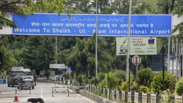 വെടിനിര്‍ത്തലിന് ശേഷവും പാക് പ്രകോപനം; ശ്രീനഗറില്‍ സ്‌ഫോടന ശബ്ദങ്ങളെന്ന് മുഖ്യമന്ത്രി ഒമര്‍ അബ്ദുള്ള