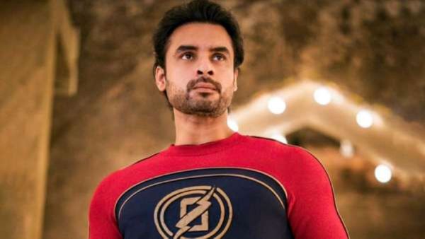 മിന്നല്‍ മുരളി രണ്ടാം ഭാഗം വൈകുന്നതെന്ത്? നിര്‍മാതാവിന്റെ മറുപടി: ഞങ്ങള്‍ക്കും ആഗ്രഹമുണ്ട്...