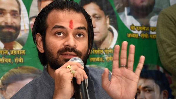 മകൻ തേജ് പ്രതാപിനെ പാർട്ടിയിൽ നിന്നും കുടുംബത്തിൽ നിന്ന് പുറത്താക്കി ലാലു യാദവ്; കാരണം വൈറൽ പോസ്‌റ്റ്‌