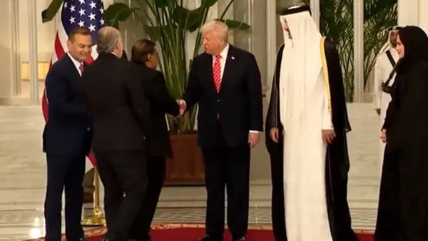 മുകേഷ് അംബാനിയെ വിളിച്ച് ഷെയ്ഖ് തമീം അൽ താനി: ട്രംപുമായി ഖത്തറില്‍ കൂടിക്കാഴ്ച