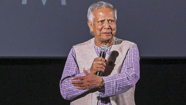 ബംഗ്ലാദേശ് വീണ്ടും അസ്ഥിരം.. രാജി ഭീഷണി മുഴക്കി യൂനുസ്, അവസരം മുതലാക്കാന്‍ ബിഎന്‍പി