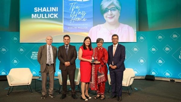 പ്രഥമ ആർച്ചർ അമിഷ് സാഹിത്യ പുരസ്കാരം ശാലിനി മുള്ളിക്കിന്