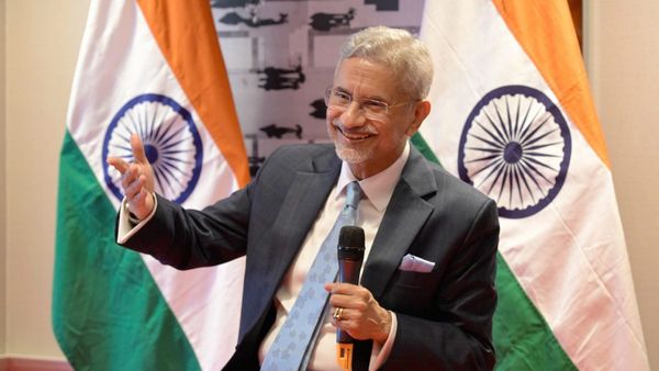 'ലാദൻ പാകിസ്ഥാനിൽ ഒളിച്ചത് എന്തിന്? ഒരിക്കൽ നിങ്ങളെയും വേട്ടയാടാൻ എത്തും'; പാശ്ചാത്യരോട് ജയശങ്കർ