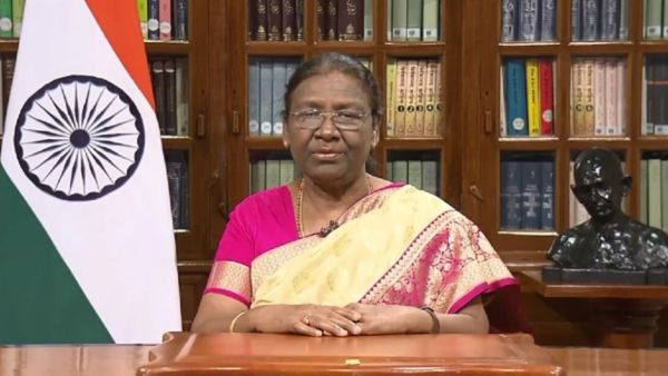 ഓപ്പറേഷൻ സിന്ദൂറിനെ പ്രശംസിച്ച് രാഷ്‌ട്രപതി; 'വിഭജനത്തിന് ശ്രമിക്കുന്നവർക്ക് ഐക്യമാണ് ഏറ്റവും ഉചിതമായ മറുപടി'