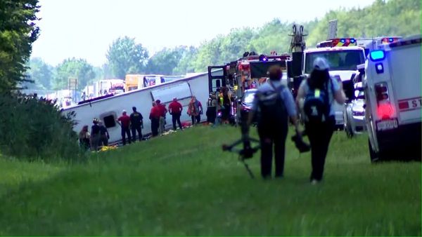 നയാഗ്ര വെള്ളച്ചാട്ടം കണ്ടുമടങ്ങുമ്പോള്‍ അപകടം; മരണം അഞ്ചായി; യാത്രക്കാര്‍ ബസിന് പുറത്തേക്ക് തെറിച്ചുവീണു