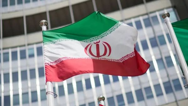 ഈ രാജ്യത്തേക്ക് വിസ വേണ്ട, പക്ഷേ ജോലിക്ക് പോകുമ്പോള്‍ ജാഗ്രത വേണം, മുന്നറിയിപ്പ് നല്‍കി കേന്ദ്രം