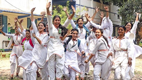 സെപ്തംബർ 30 ന് കേരളത്തില്‍ പൊതുഅവധി: അടുത്ത ആഴ്ച 5 ദിവസം സ്കൂളില്‍ പോകണ്ട; ഉത്തരവ് വന്നു