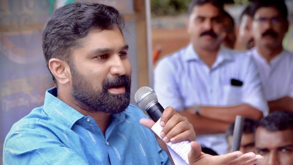 'അത് ബിജെപിയുടെ അറിവോടെ, സിപിഎം നേതാക്കളുടെ അനധികൃത സ്വത്ത് അന്വേഷിക്കണം'; വിടി ബൽറാം