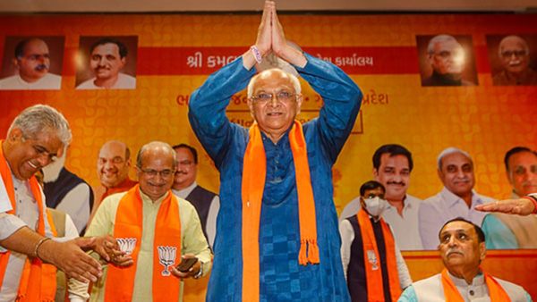 ഗുജറാത്തിൽ നിർണായക നീക്കവുമായി ബിജെപി; മുഖ്യമന്ത്രിയൊഴികെ 16 മന്ത്രിമാരും രാജിവെച്ചു