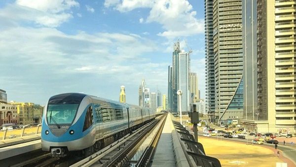 ദുബായ് മെട്രോയിൽ യാത്ര ചെയ്യുന്നവരാണോ? ഇങ്ങനെയാണ് യാത്ര ചെയ്യുന്നതെങ്കിൽ 100 ദിർഹം പിഴ കൊടുക്കേണ്ടി വരും