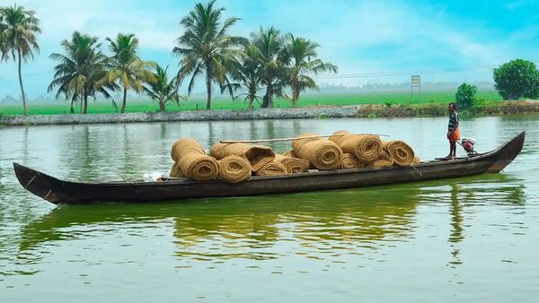 Kerala Piravi 2025 - കേരളപ്പിറവി: നാളെ നവംബർ 1 ; ഐക്യ കേരളത്തിന് അറുപത്തിയൊമ്പതാം ജന്മദിനം