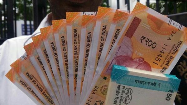 ശമ്പളം കൂട്ടുന്നത് മാത്രമല്ല കാര്യം; ലോട്ടറി അടിച്ച് ഉദ്യോഗസ്ഥര്‍, അഞ്ച് പ്രഖ്യാപനങ്ങളുമായി സര്‍ക്കാര്‍