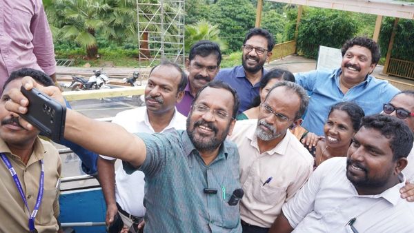 ഡബിള്‍ ഡക്കര്‍ ബസ്സില്‍ തൃശൂര്‍ നഗരം കാണാം; പുത്തൂര്‍ സുവോളജിക്കല്‍ പാര്‍ക്ക് യാത്ര ഹിറ്റടിക്കും