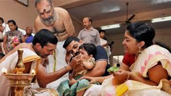 തിൻമയ്ക്ക് മേൽ നന്‍മ നേടിയ വിജയം; വിജയ ദശമി ആഘോഷിക്കാം..പ്രീയപ്പെട്ടവർക്ക് ആശംസ അറിയിക്കാം