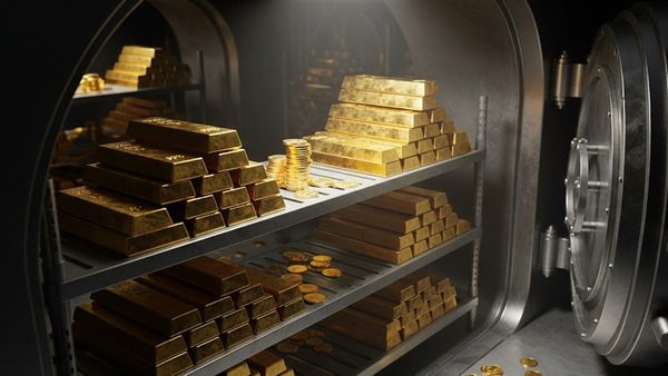 ഡിജിറ്റല്‍ ഗോള്‍ഡ് വാങ്ങിയവർ പെടുമോ? എന്താണ് സെബി നല്‍കുന്ന മുന്നറിയിപ്പ്; വിദഗ്ധർ പറയുന്നു